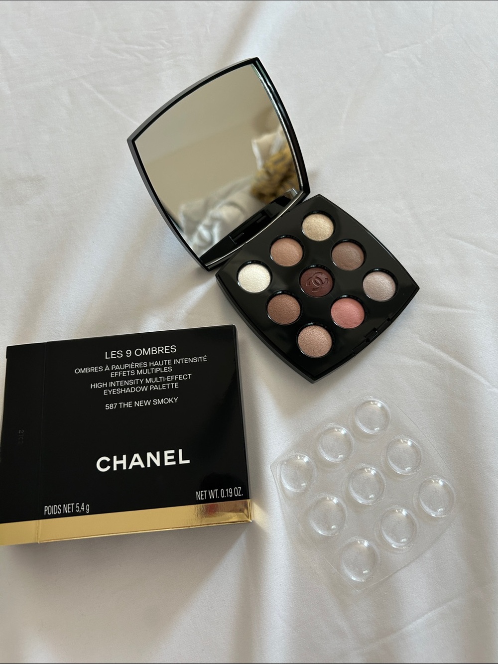 Limited edition) Chanel eyeshadow palette